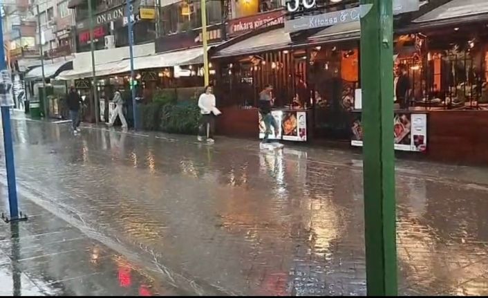 Ankara’da sağanak etkili oldu