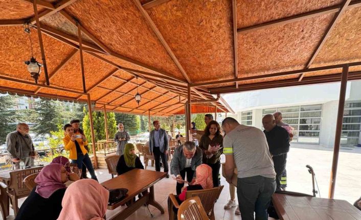 Anneler Günü’nde huzurevine anlamlı ziyaret