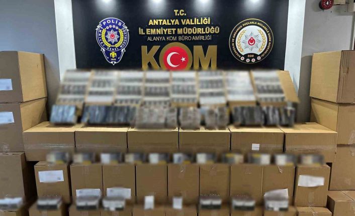 Antalya’da kaçakçılık operasyonlarında 11 şüpheliye işlem yapıldı
