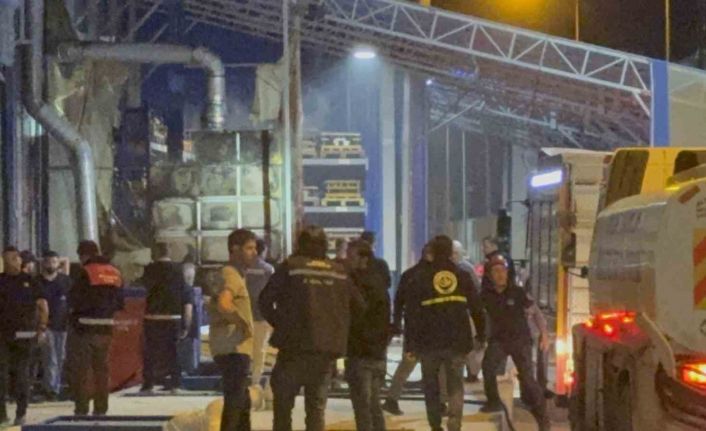 Araç yedek parça fabrikasında yangın