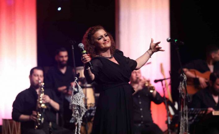 AŞT 41. yılında seyirci rekoru kırdı