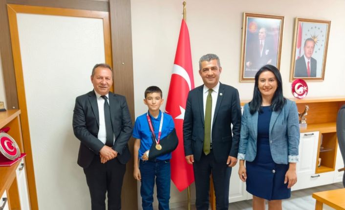 Azmiyle engeli aştı, Türkiye şampiyonu oldu