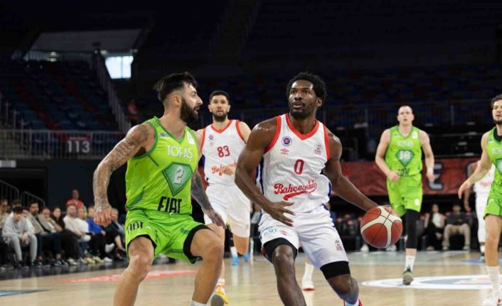 Bahçeşehir Koleji seride durumu 1-1’e getirdi