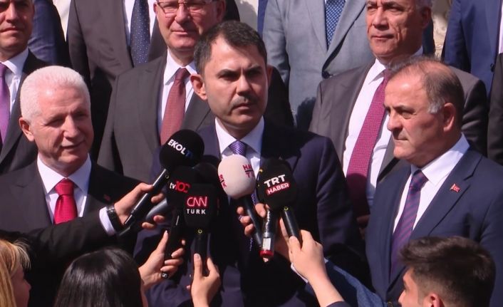 Bakan Kurum: "Hep birlikte elimizi, gövdemizi taşın altına koymak durumunda olduğumuzu, burada net bir şekilde ifade ettik"