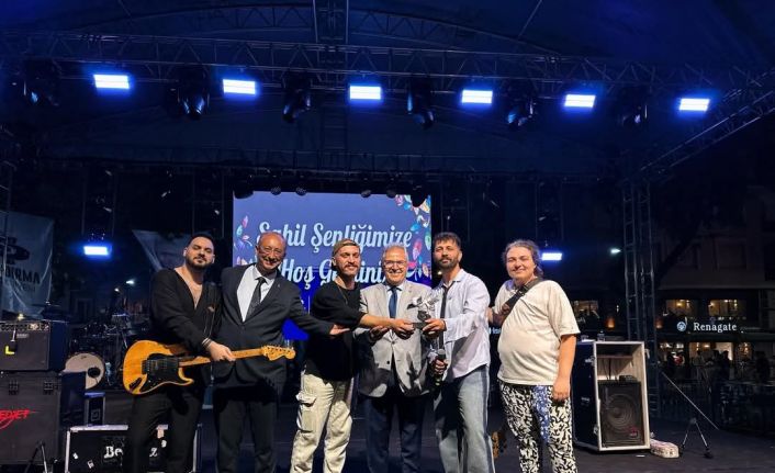 Bandırma Sahil Şenlikleri renkli görüntülerle başladı