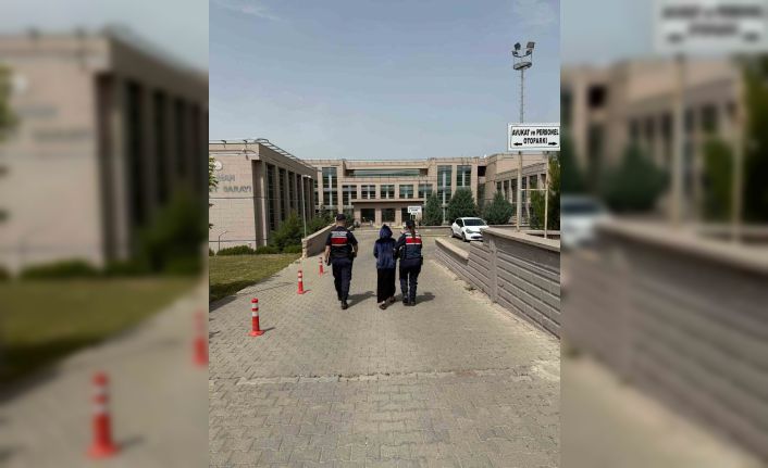 Batman’da 30 suç kaydı ve 18 yıl kesinleşmiş hapis cezasıyla aranan kadın tutuklandı