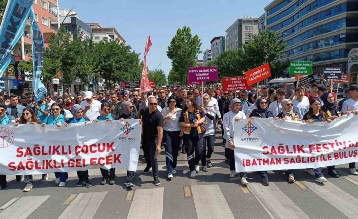Batman’da ’Sağlık Festivali’ kapsamında yürüyüş düzenlendi