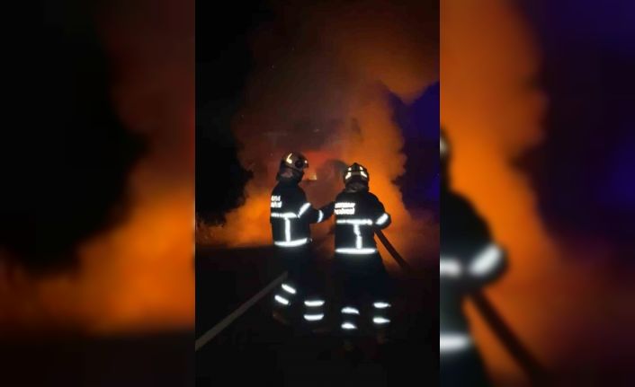 Batman’da seyir halindeki tır alev aldı