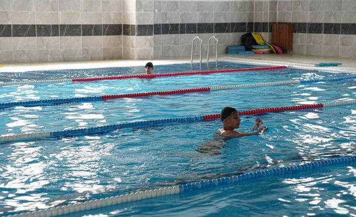Battalgazi Belediyesi Yüzme Kurslarına yoğun ilgi kontenjanları arttırdı