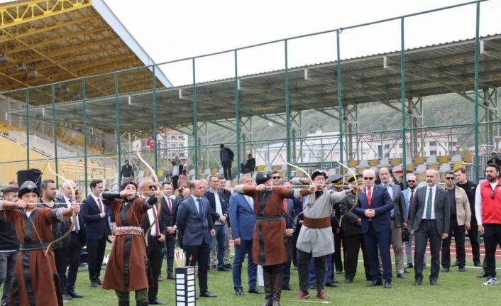 Bayburt’ta 19 Mayıs Atatürk’ü Anma, Gençlik ve Spor Bayramı kutlandı