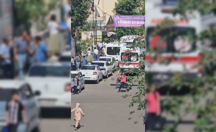 Belediye binasında tartıştığı amcasını silahla yaraladı