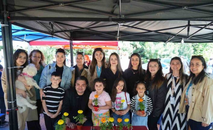 Beşiktaş’ta Anneler Günü renkli etkinliklerle kutlandı