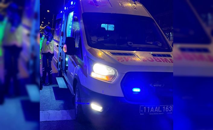 Bilecik’te sırtında bıçaklanan şahıs ağır yaralandı