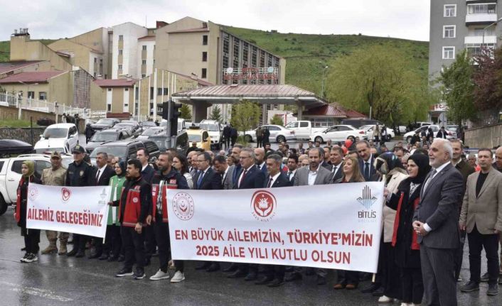 Bitlis’te "Ailenin Korunması ve Güçlendirilmesi Çalıştayı" düzenlendi