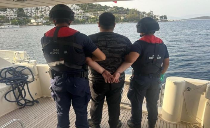 Bodrum’da lüks yatla kaçmaya çalışırken yakalandı
