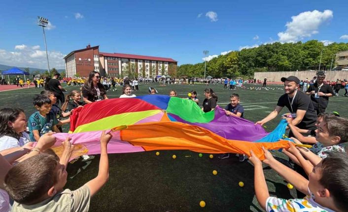 Bolu’da 850 minik öğrenci hem eğlendi hem de öğrendi