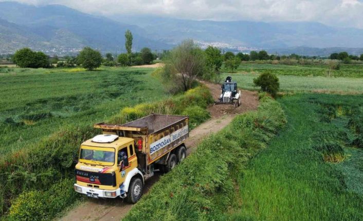 Bozdoğan Belediyesi’nden arazi yollarında yoğun mesai