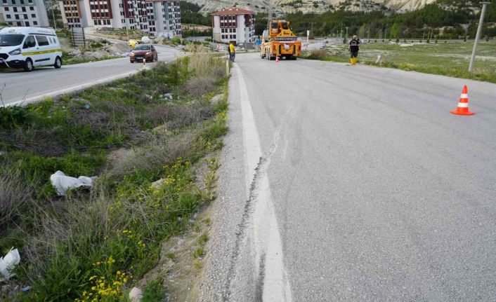 Burdur’da traktör şarampole devrildi: 1 ölü