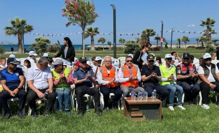 Burhaniye’ de Çevre Günü etkinliği düzenlendi