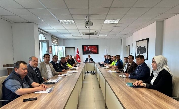 Burhaniye’ de İlçe Güvenlik Danışma Kurulu Toplantısı yapıldı