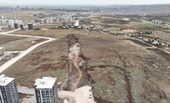 Büyükşehir Belediyesi Karaköprü’ye yeni bir cadde kazandırıyor