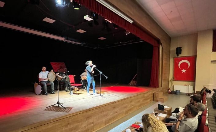 Canlı Sesler Türk Halk Müziği Ses Yarışması ön eleme etapları başladı