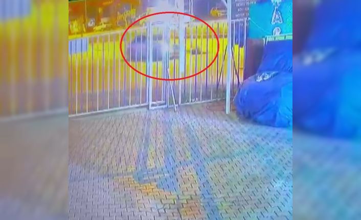Çarptığı kişi hayatını kaybetti, arkasına bile bakmadan gitti: O anlar kamerada