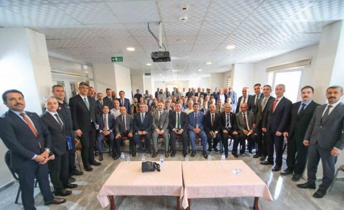 Çayırlı’da muhtarlar toplantısı düzenlendi