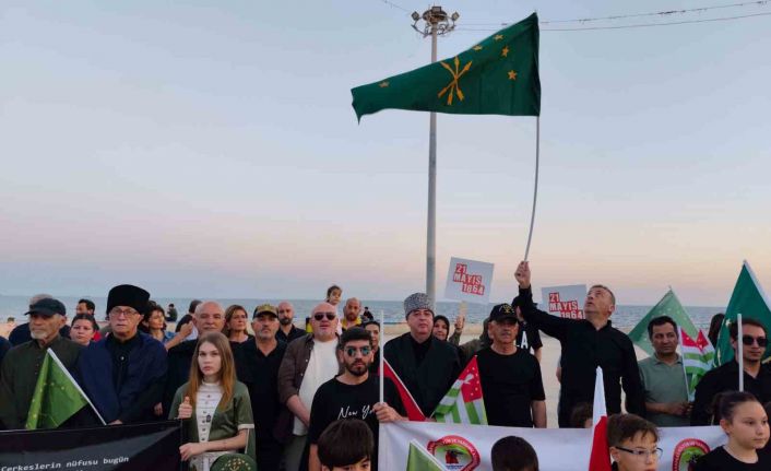 Çerkesler Karadeniz’de yitirdikleri atalarını Akdeniz’de andılar
