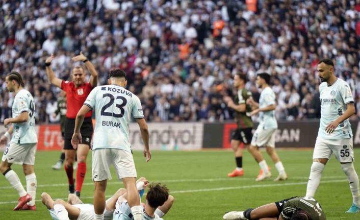 Chamberlain ve Uduokhai oyuna devam edemedi