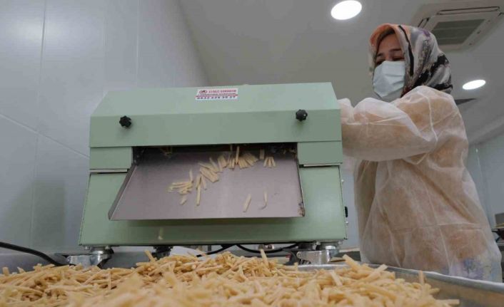 Çiftçi yetiştiriyor, kadınlar üretiyor tüketici uygun fiyata sağlıklı tüketiyor