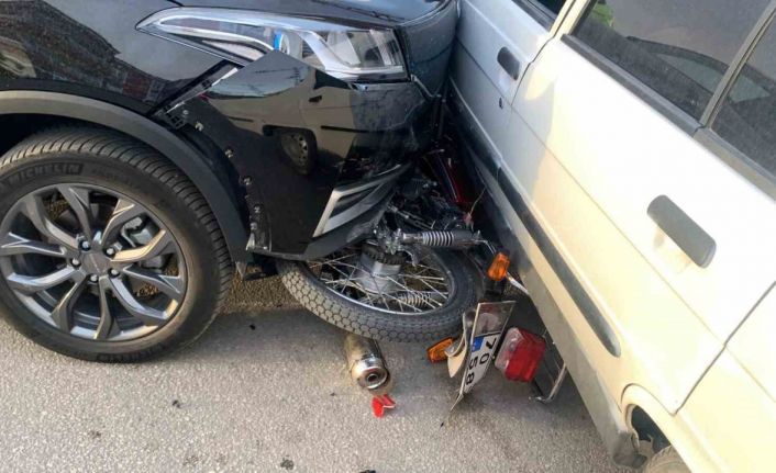 Cipin çarptığı motosikletin sürücüsü canını son anda kurtardı