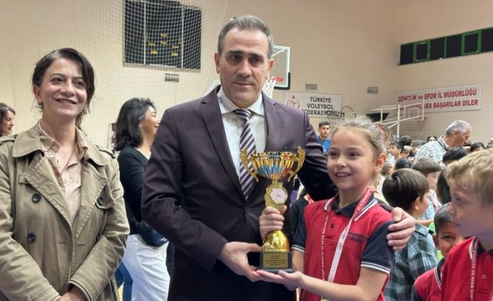 Çocuklar, ödüllerine kavuştu