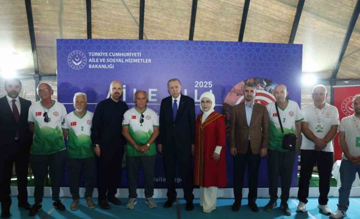 Cumhurbaşkanı Erdoğan Etnospor festivalini ziyaret etti