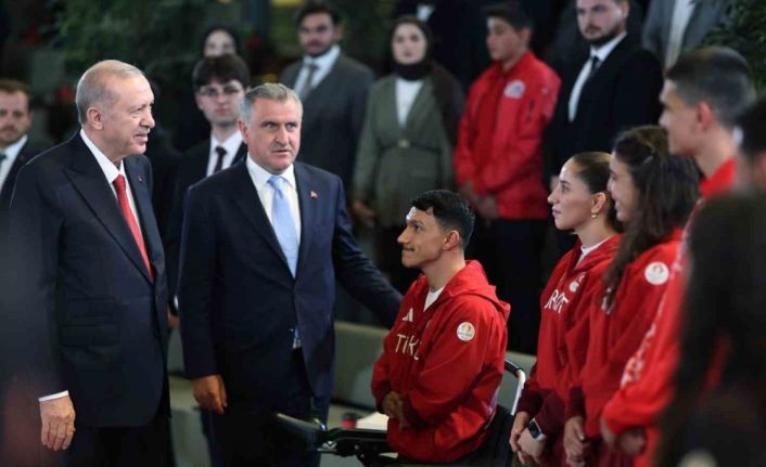 Cumhurbaşkanı Erdoğan: "Terörsüz Türkiye kavşağını inşallah suhuletle döndükten sonra Türkiye Yüzyılı menziline çok daha hızlı ulaşacağız"