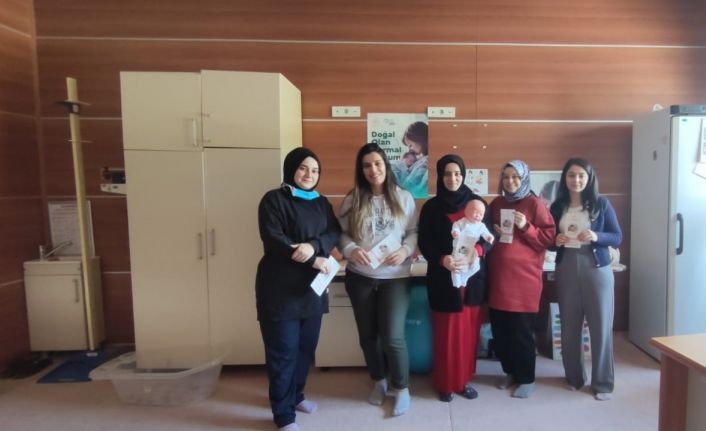 Doğal olan normal doğum farkındalık standı açıldı