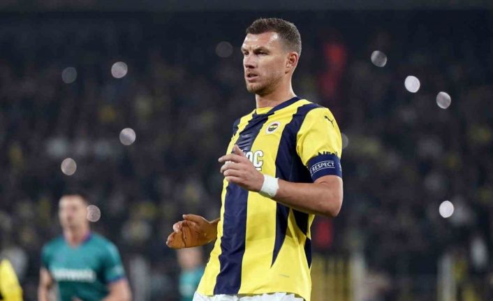 Edin Dzeko ve Hajradinovic’e milli davet