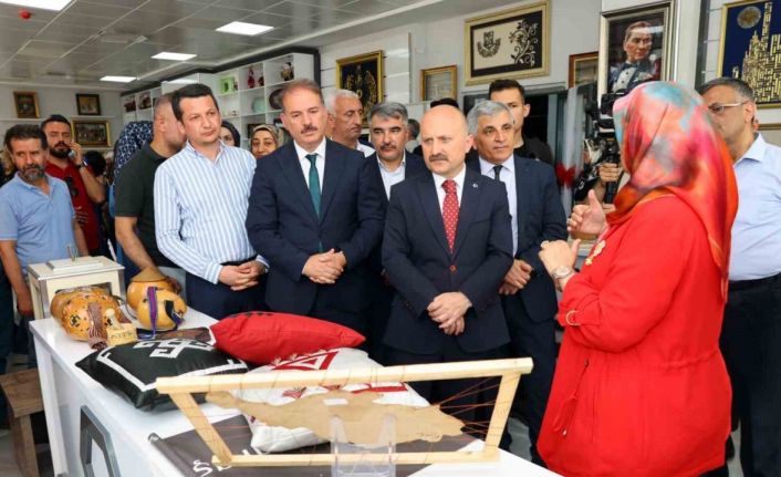 El emeği göz nuru eserler sergilendi
