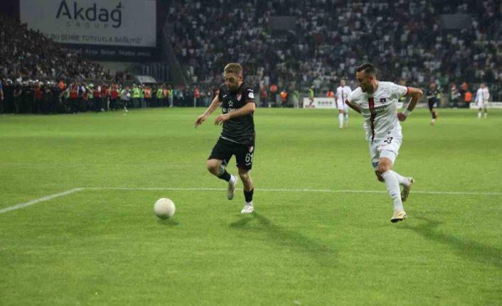 Elazığspor - Vanspor FK maçı tatil edildi