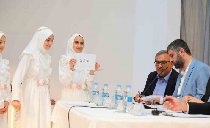 Erzincan’da Umre ödüllü ezber Hadis-i Şerif yarışması düzenlendi