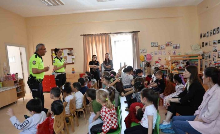 Es Çocuk Evi’nin minikleri trafik dedektifi oldu