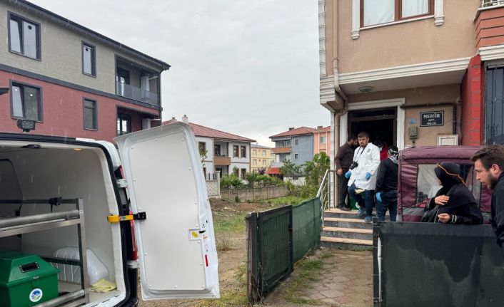 Eski oyuncu evinin balkonunda ölü bulundu