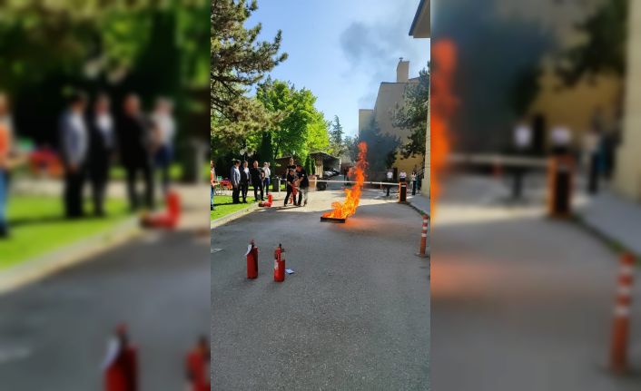 Eskişehir Valiliği personeline yangın farkındalık eğitimi