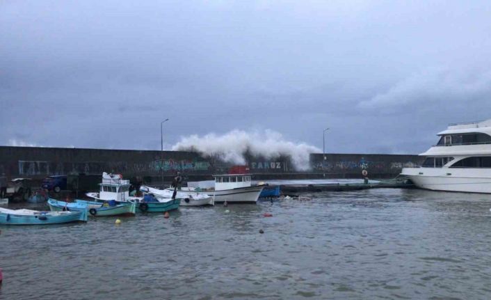 Faroz Limanı’nı dev dalgalardan korumak için 21 tonluk koruma