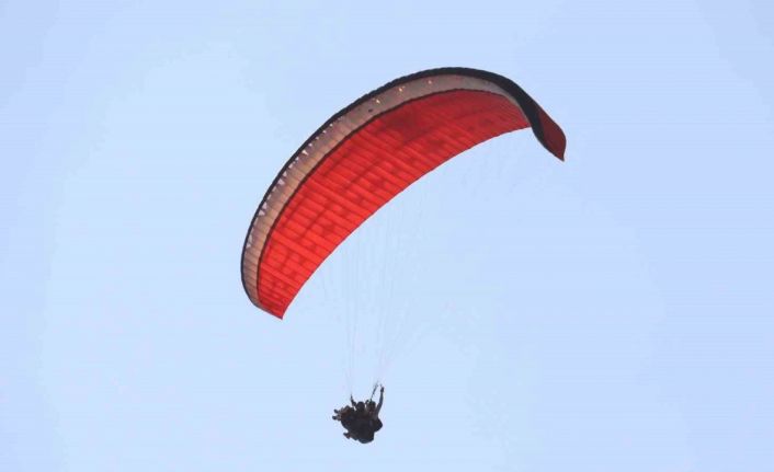 Fethiye’de 19 Mayıs coşkusu gökyüzüne taşındı