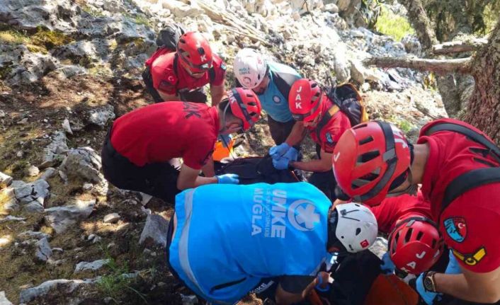 Fethiye’de Alman turist, yamaç paraşütü kazasında hayatını kaybetti