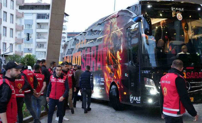 Galatasaray, Gaziantep’te coşkuyla karşılandı