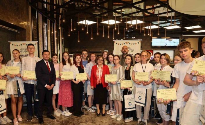 Gaziantep Büyükşehir Kardeş Şehirler Uluslararası Gençlik Kampı tamamlandı