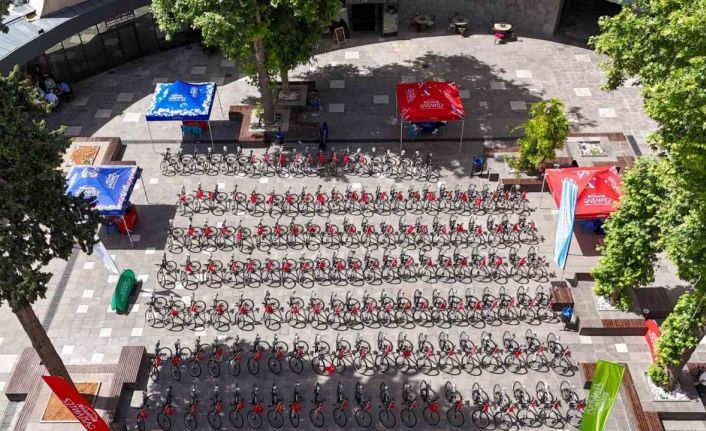 Gaziantep’te 19 Mayıs etkinliklerinde ter döken başarılı yarışmacılar ödüllendirildi