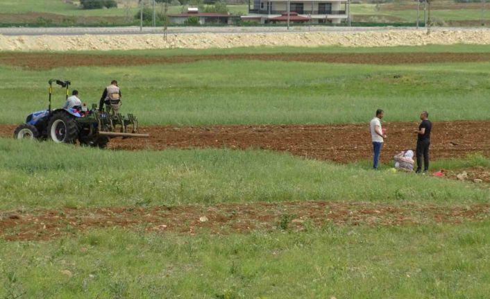 Gercüş’te çiftçiler karpuz ve kavun tohumlarını ekmeye başladı